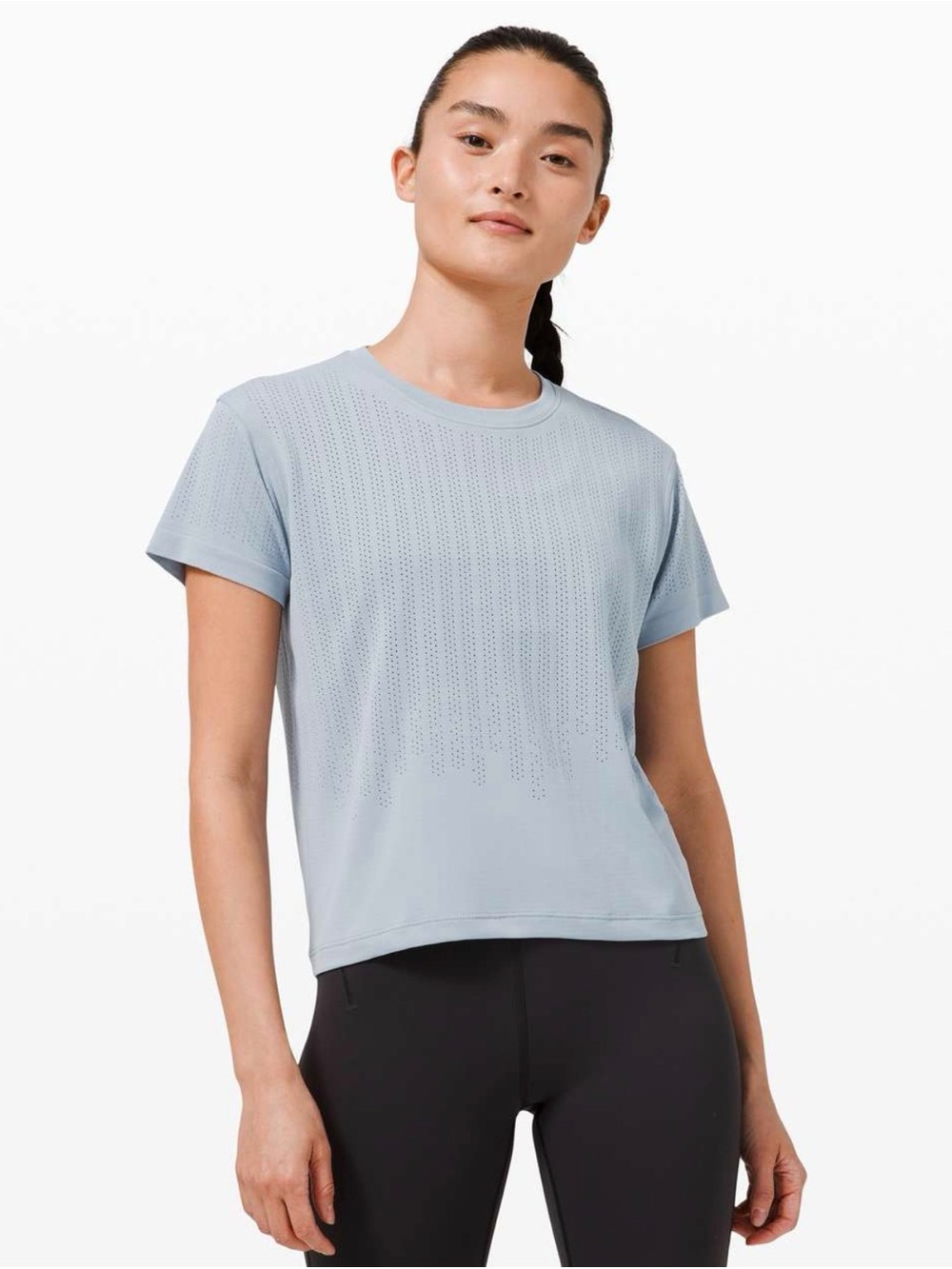 lululemon athletica Train to Be Steel Blue Short Sleeve Perforated Crew size 8